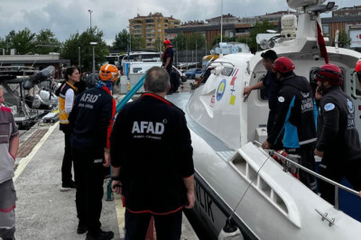 Marmara Denizi'nde Gemiden Düşen Kişi Tahliye Edildi