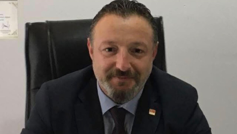 CHP’DE İSTİFA ŞOKU: Eski İlçe Başkanı Partiden Ayrıldığını Duyurdu