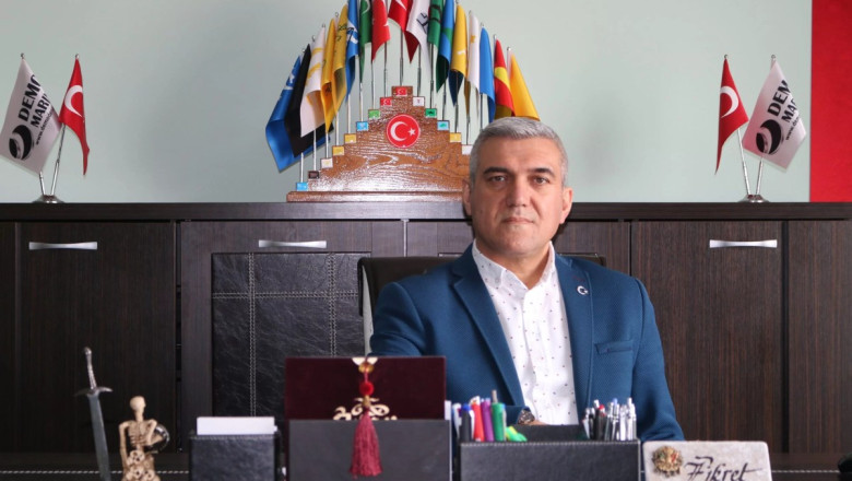 ‘YALOVA SİYASİ MEVTA DOLU;  ÖLMÜŞLER, HABERLERİ YOK!’