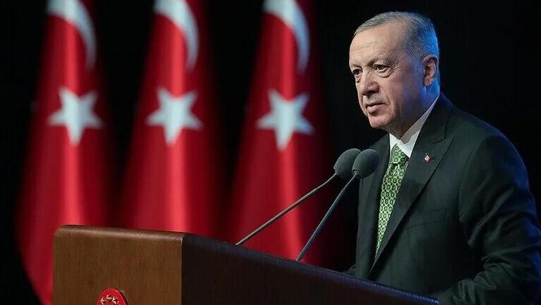 Cumhurbaşkanı Erdoğan vefatının 8. yılında Fuat Sezgin'i andı