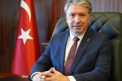 Rektör Prof. Dr. Mehmet Bahçekapılı, “Yalova Teknik Üniversitesi’nin altyapısını oluşturuyoruz”