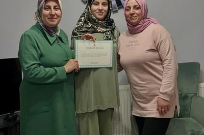 AK Parti Çiftlikköy Kadın Kolları'ndan yeni üyelere teşekkür belgesi