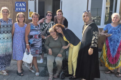 BİKAMDER Aşure Etkinliğinde Dayanışma ve Umut Bir Araya Geldi