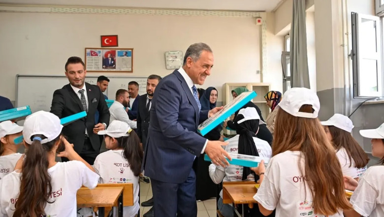 Vali Usta TÜGVA Yaz Okulları Açılış Programı’na katıldı