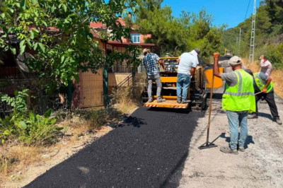 YOL ÇALIŞMALARI ARALIKSIZ SÜRÜYOR