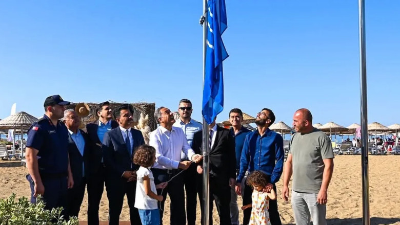Kocadere Plajına Mavi Bayrak çekildi