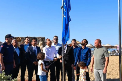 Kocadere Plajına Mavi Bayrak çekildi