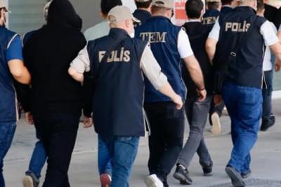 Yalova dahil 13 ilde FETÖ’nün güncel ağına ağır darbe
