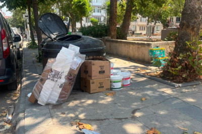 Yalova'da Konteynerler Boş, Çöpler Dışarıda