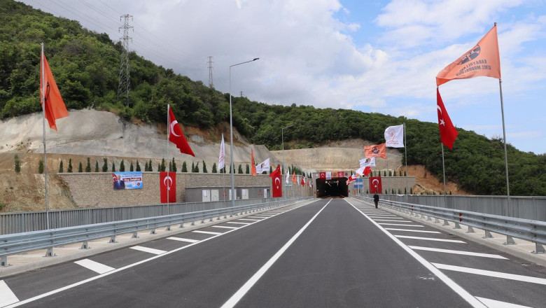 Çeyrek Asırlık Armutlu-Esenköy Tünelleri Sonunda Açıldı
