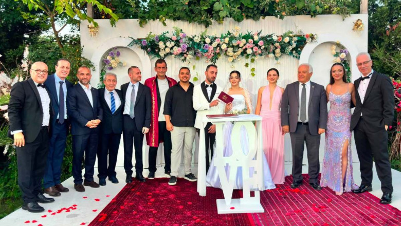 SILA VE ÇAĞATAY EVLENDİ