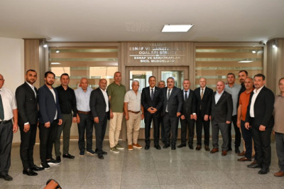 VALİ USTA ESNAF TEMSİLCİLERİYLE BULUŞTU