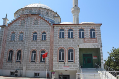 Yalova'da Şeyh Şamil Camii Yanında Tehlike