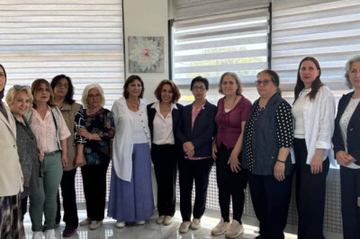 CHP’Lİ KADIN YÖNETİCİLER TOPLU İSTİFA KARARI ALDI