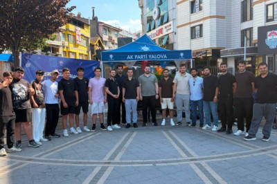 AK PARTİLİ GENÇLER SAHADA!