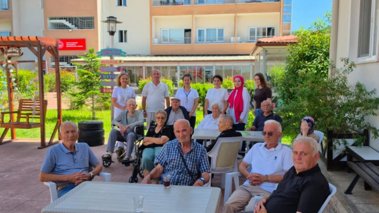 HUZUREVİ SAKİNLERİNE SAĞLIKLI YAŞAM DESTEĞİ