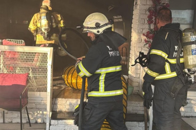 Yalova'da Peş Peşe Çıkan İki Yangın Kontrol Altına Alındı