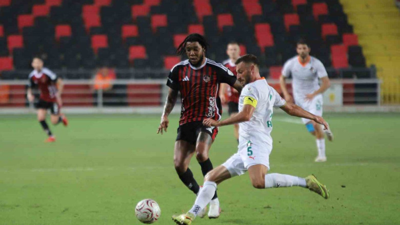 Gaziantep FK ve Alanyaspor 1-1 Berabere