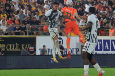 Alanyaspor, Beşiktaş'ı 1-0 Mağlup Etti