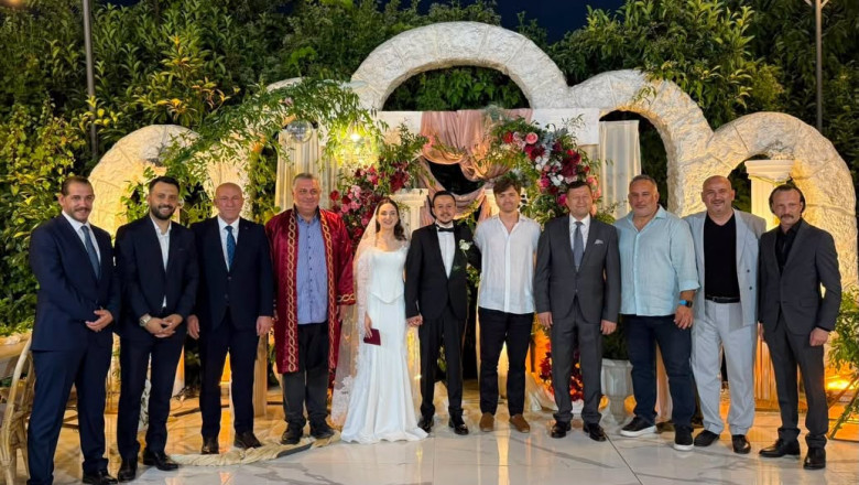 İREM VE ARİF ÇİFTİ DÜNYAEVİNE GİRDİ