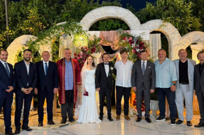 İREM VE ARİF ÇİFTİ DÜNYAEVİNE GİRDİ