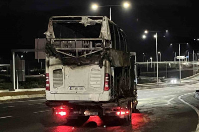 Yanan otobüste hayatını kaybedenlerin cesetleri Adli Tıp Kurumu’na kaldırıldı
