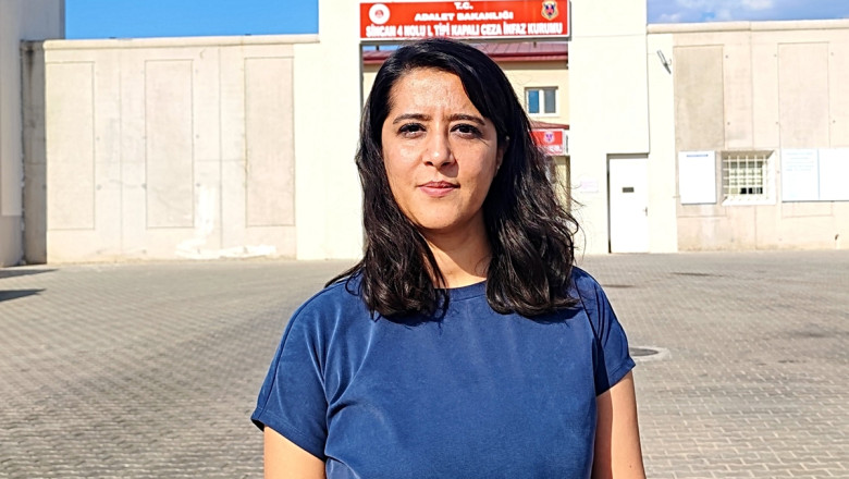 Sevda Karaca, 'Ailem Güvende' tutuklu LGBTİ savunucularını cezaevinde ziyaret etti