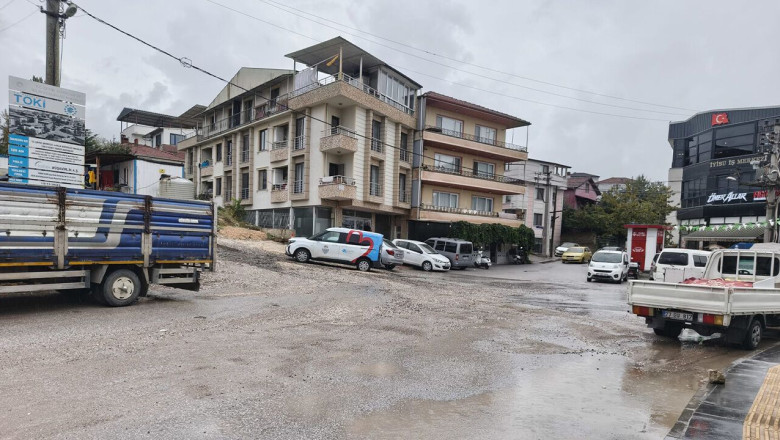 Vatan Caddesi’nde Çamur ve Su Birikintisi Sorunu