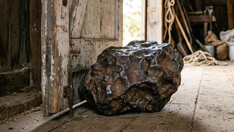 30 yıl boyunca ahır kapısını tutsun diye kullandığı taş 4,5 milyar yıllık meteor çıktı! Değeri 75 bin dolar