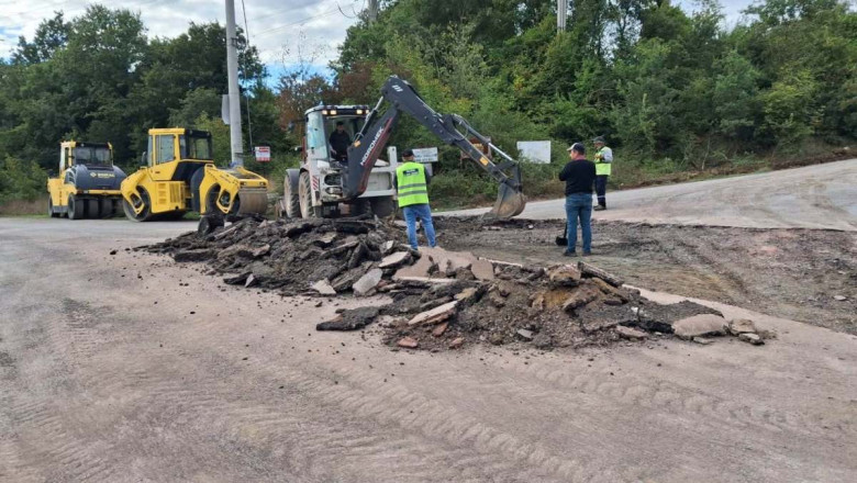 İLYASKÖY’DEN KARADERE’YE ASFALT ÇALIŞMASI