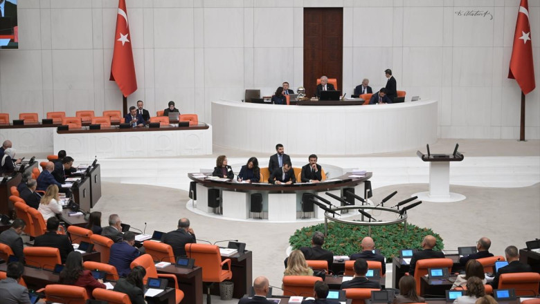 TBMM'de Yusuf Beyazıt Başkan Vekilliğine, Mehmet Taytak İdare Amirliğine seçildi