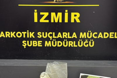 İzmir Konak'ta üzerinde 1 kilo 950 gram bonzai bulunan 1 şüpheli gözaltına alındı