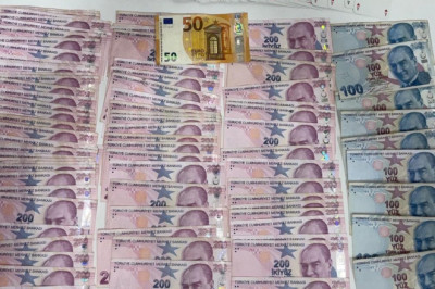 Samsun Çarşamba'da kumar operasyonunda 5 kişiye 58 bin 20 lira ceza kesildi